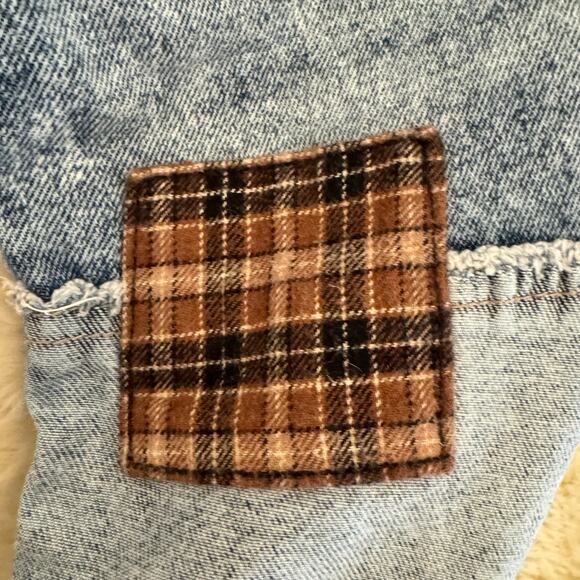 Hollister Ultra High Rise Patchwork Tapered Mom Jeans 3R - Picture 3 of 13